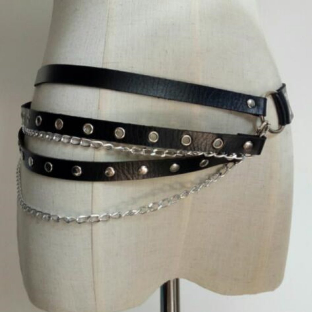 Simple Black Leather Belt for Women and Men
