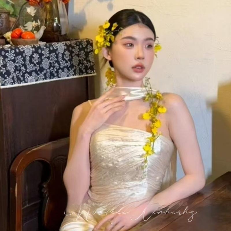 Yellow Hairpin Embellishment Barrette
