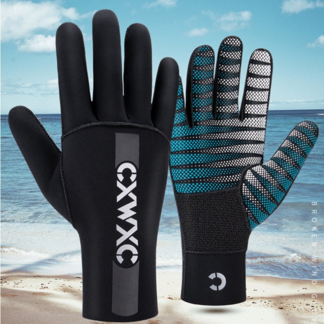 Stay Warm & Grip Tight Snorkeling Gloves