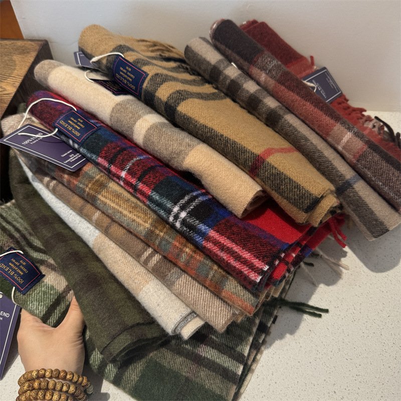 Luxurious Plaid Scarf for Men and Women