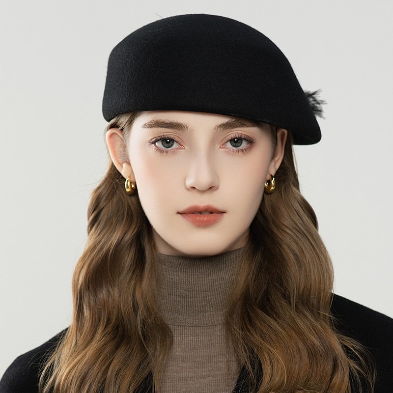 Retro Wool Beret for Women - French Red & Black