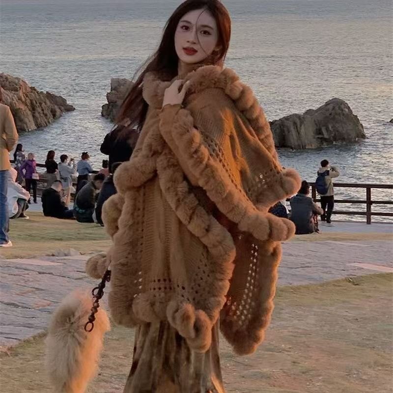 Stay Cozy Fleece Lined Shawl