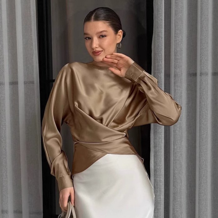 Graceful Round Neck Long-Sleeve Solid Women's Top