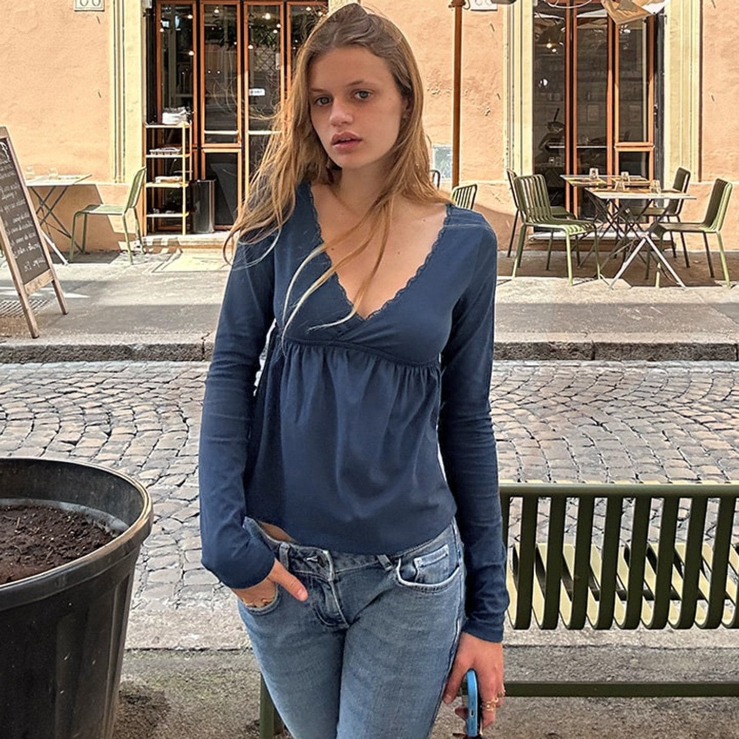 Lace V-Neck Long-Sleeve Chic T-Shirt