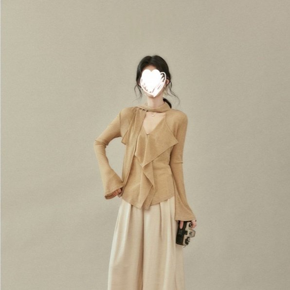 Chic V-Neck Long-Sleeve Ribbon Tee for Women