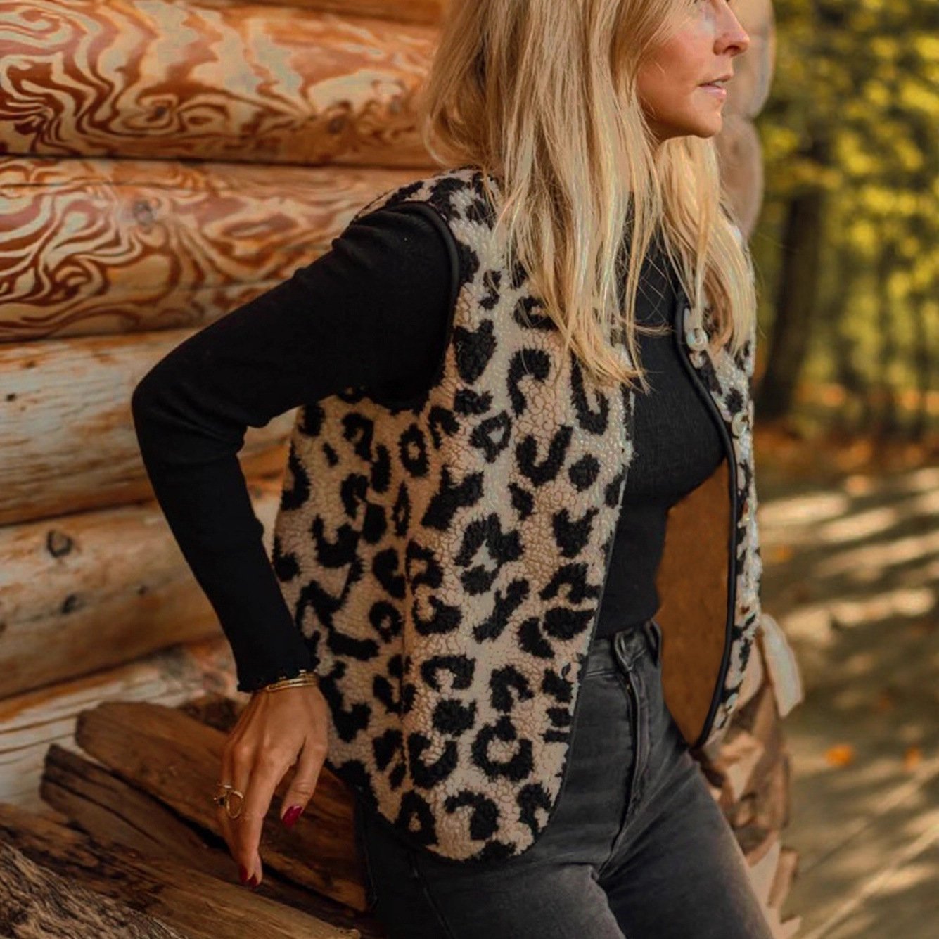 Women's Leopard Fur Vest for a Chic Look