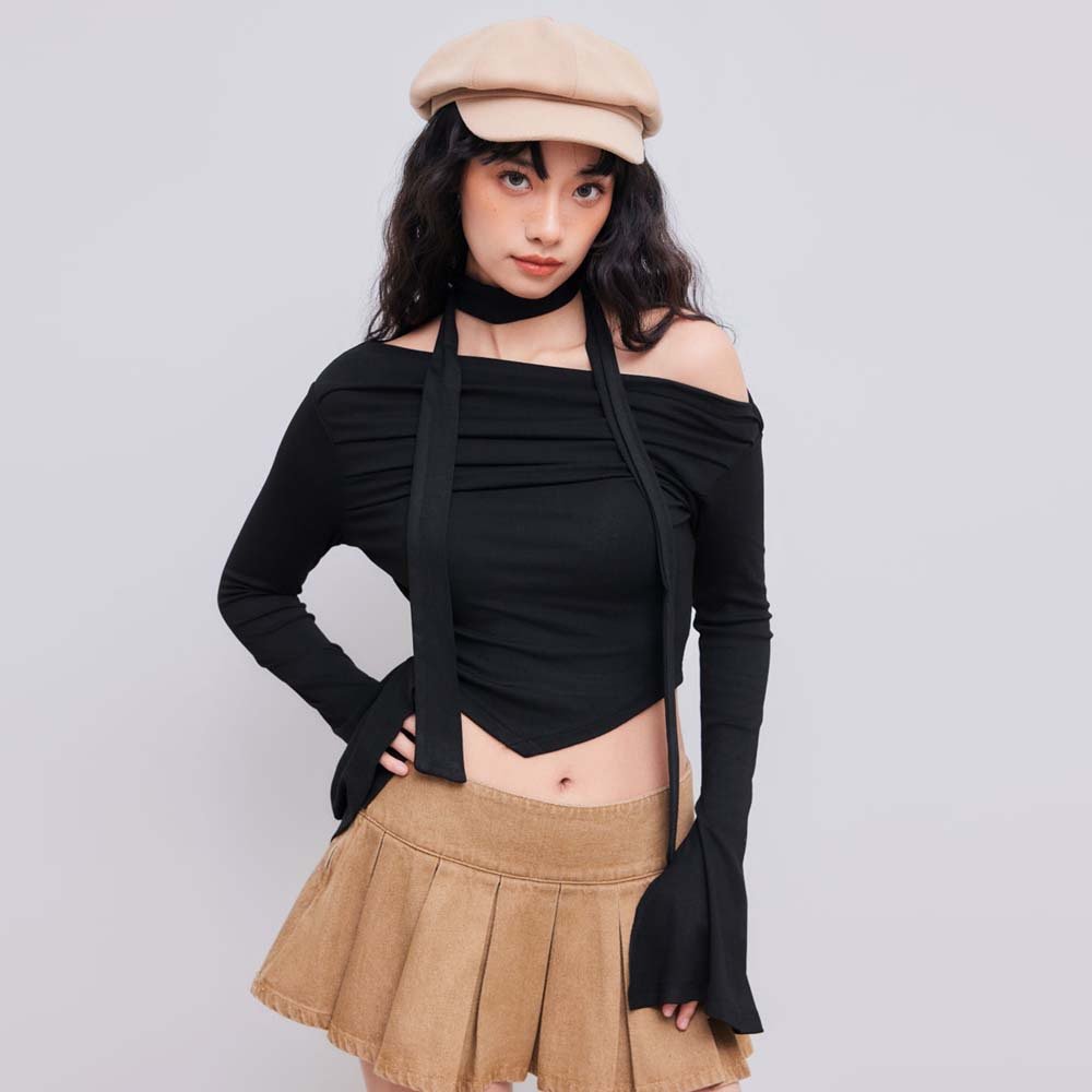 Off-Shoulder Slim Fit Long-Sleeve Crop Top