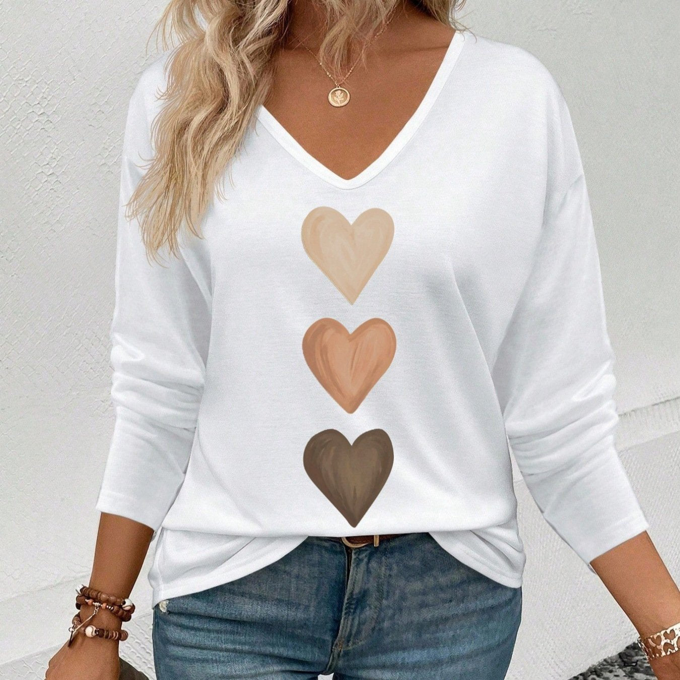 Chic V-Neck Long-Sleeve Heart Print Top for Women