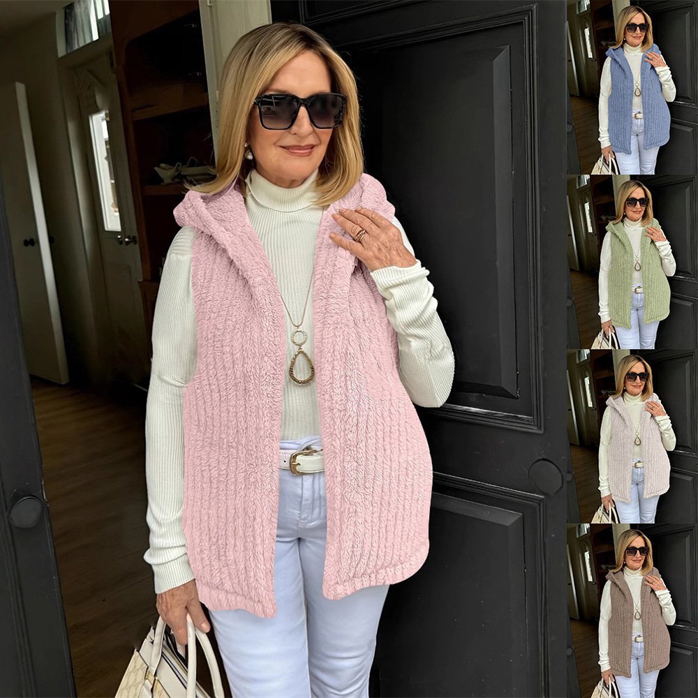 Stay Cozy in Style: Women's Fuzzy Hooded Vest