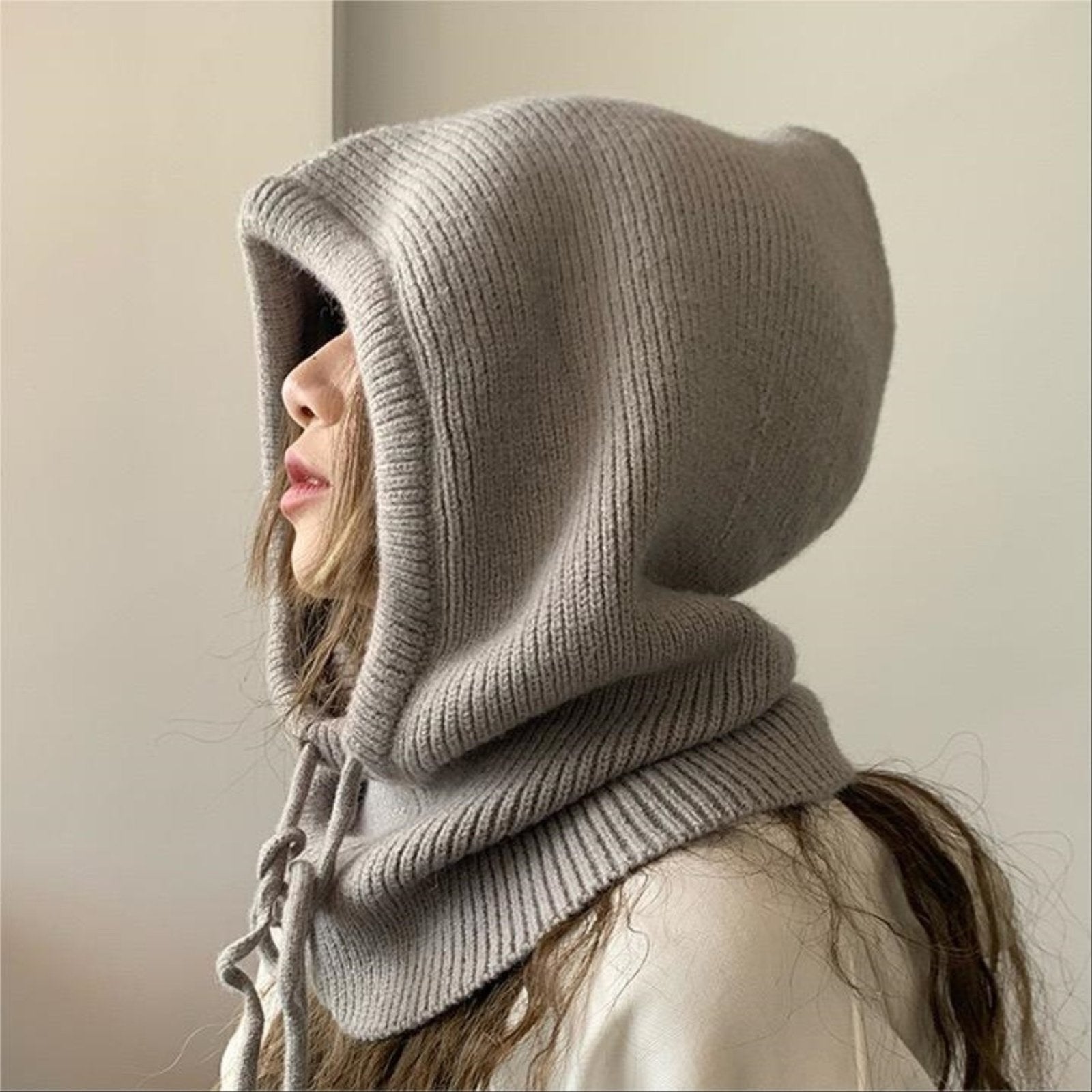 Stay Cozy and Chic with our Women's Knit Scarf and Hat Set