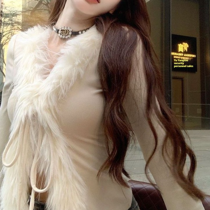 Women's Slim-Fit Cropped Fuzzy Long-Sleeve Top