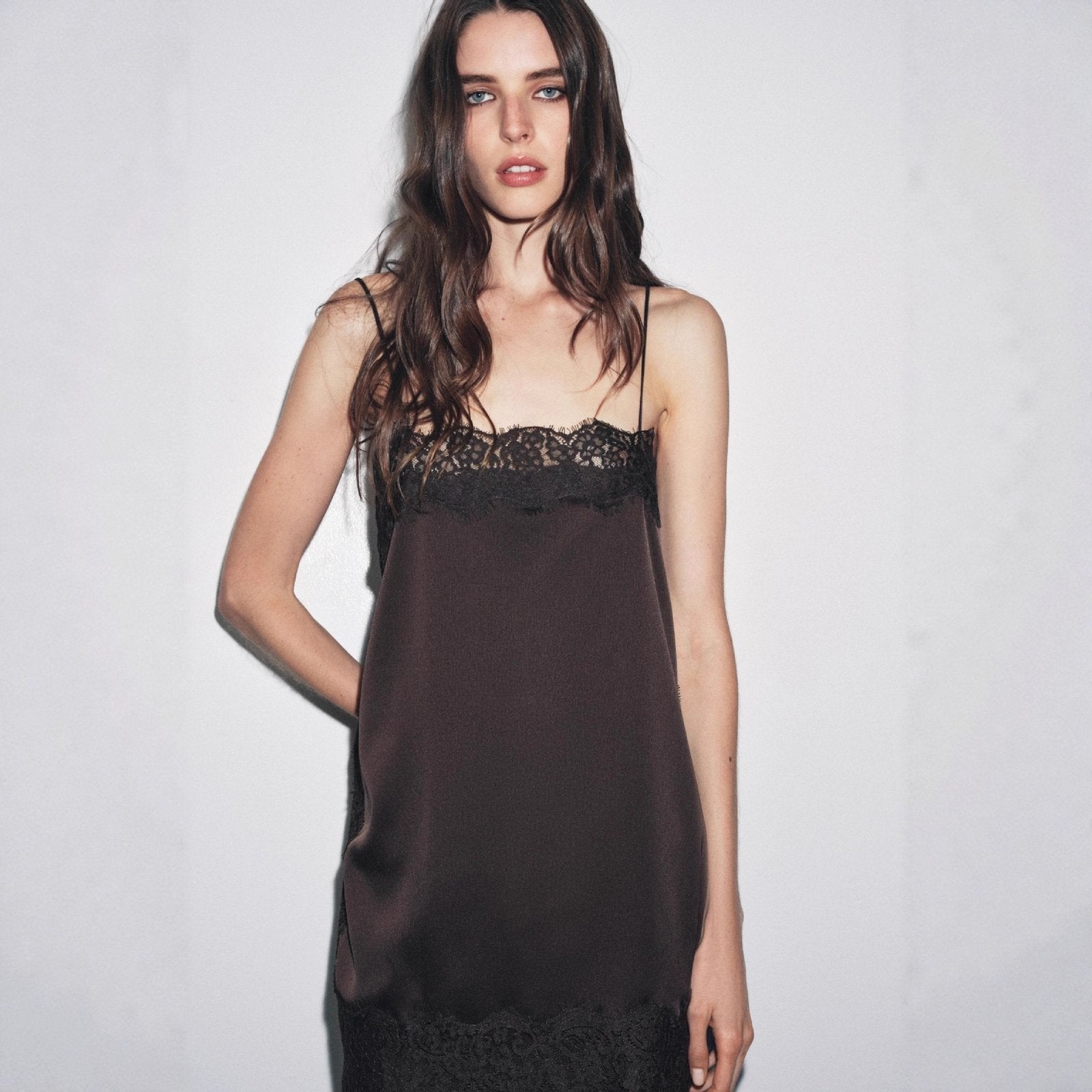 Sexy Lace-Trimmed Camis with Strappy Design