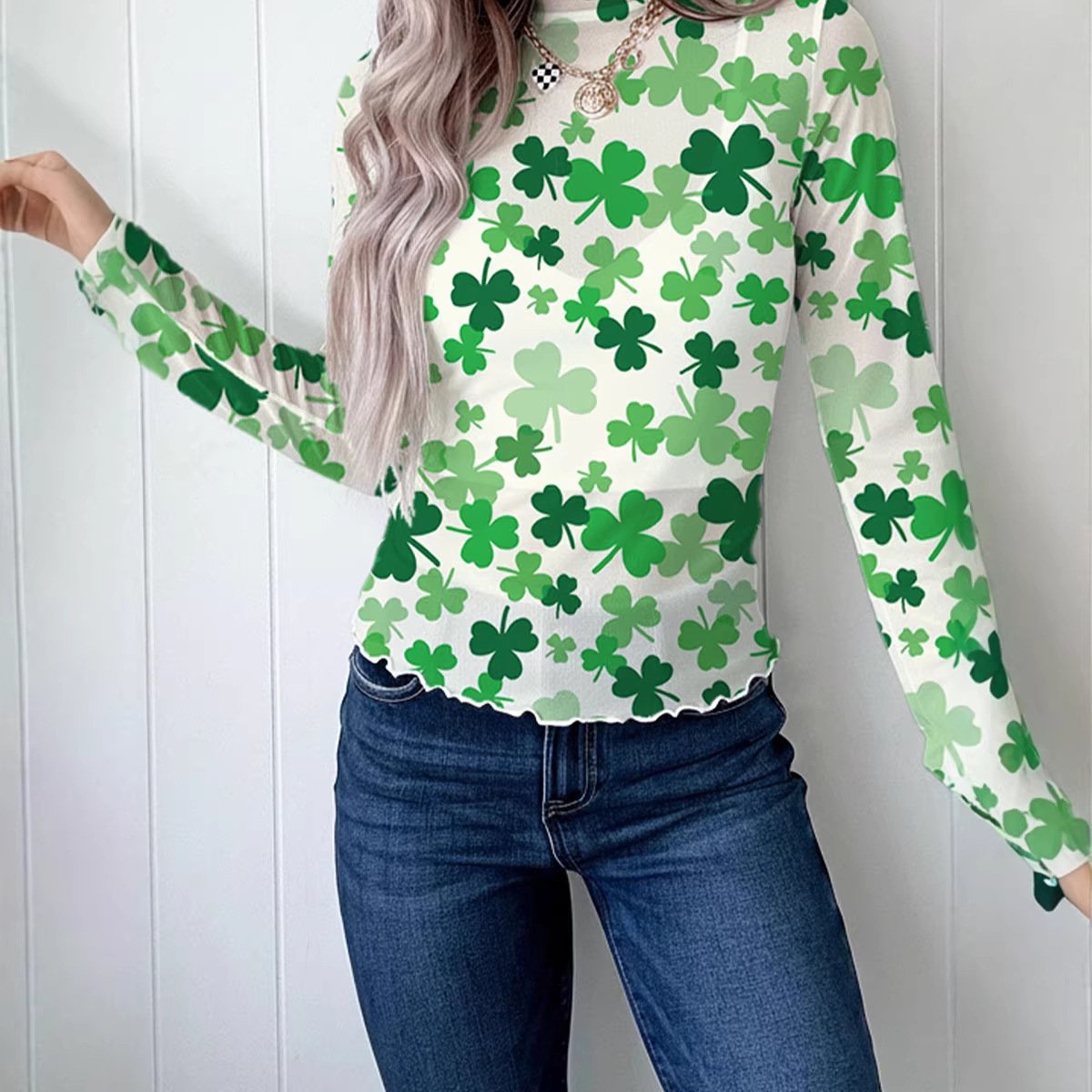 Women's Slim-Fit Clover Print Long-Sleeve Top