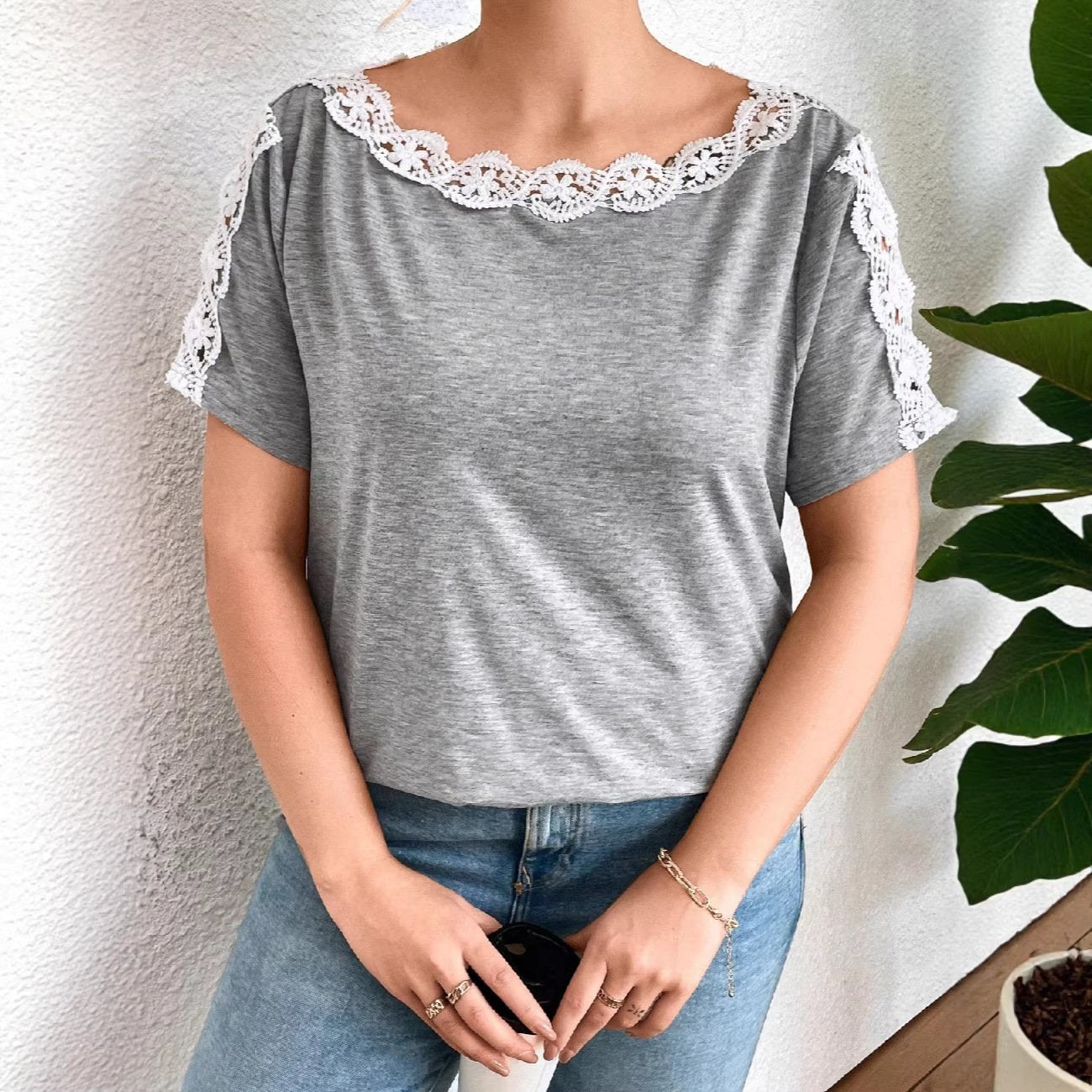 Elegant Tee