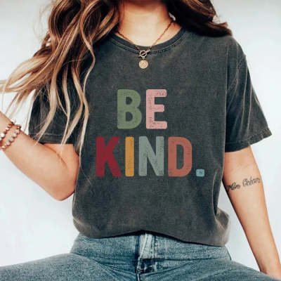 Women's Short-Sleeved Graphic Tees