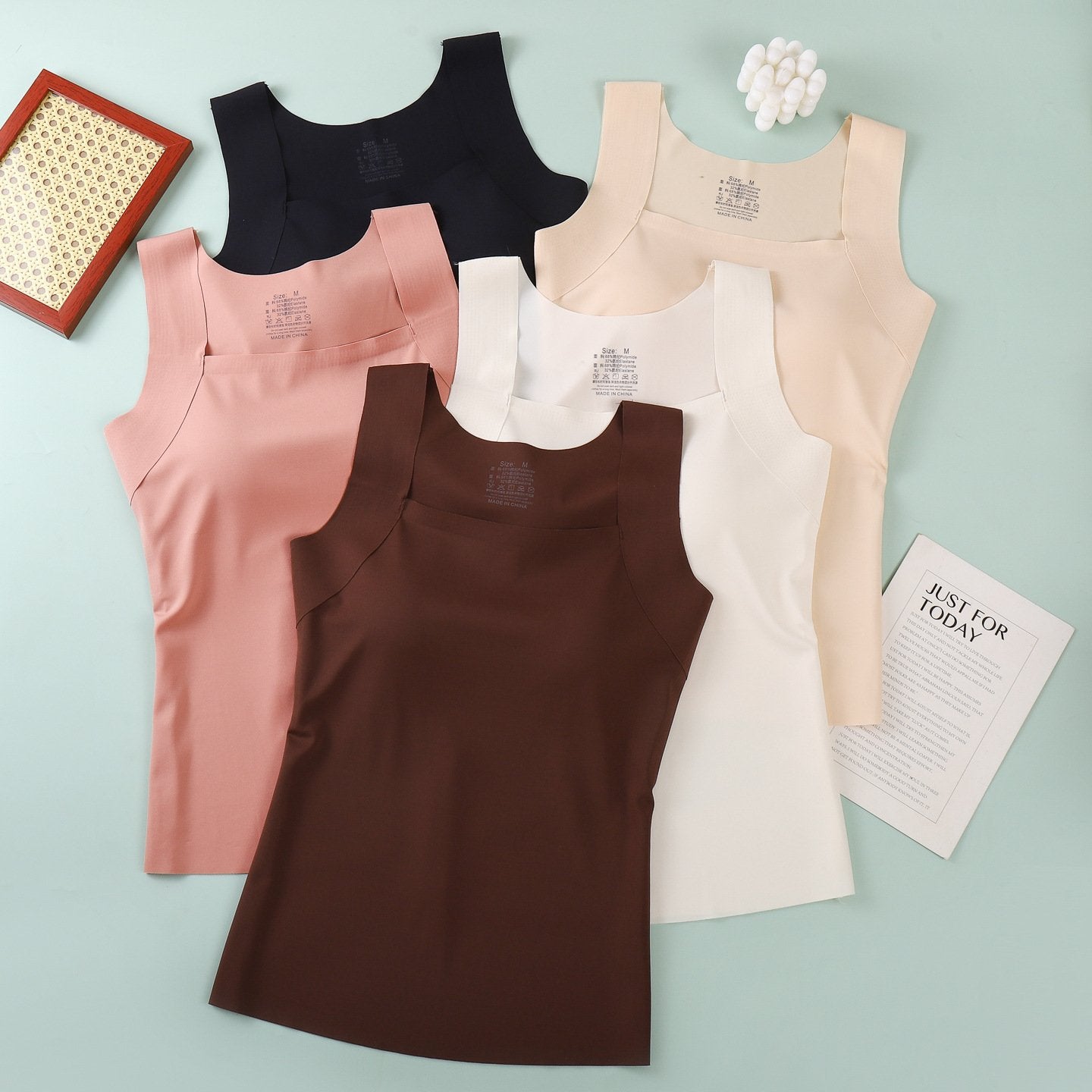 Breathable Four-Season Tank Top for Women, Built-in Chest Pads, Perfect Outdoor Wear