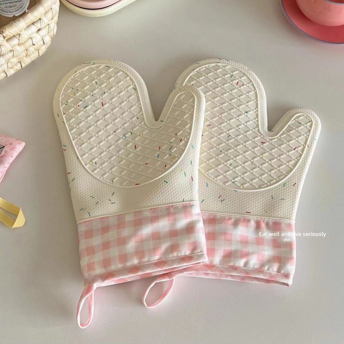 Heat-Resistant Kitchen Gloves with Cotton Lining