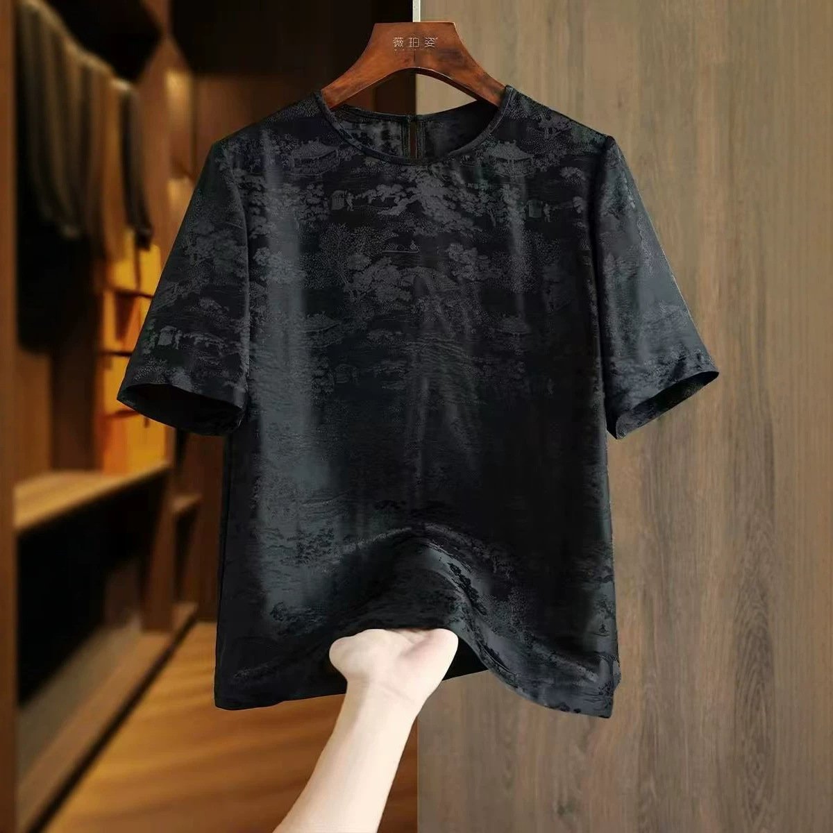 Vintage Chic Jacquard Crew-Neck Top
