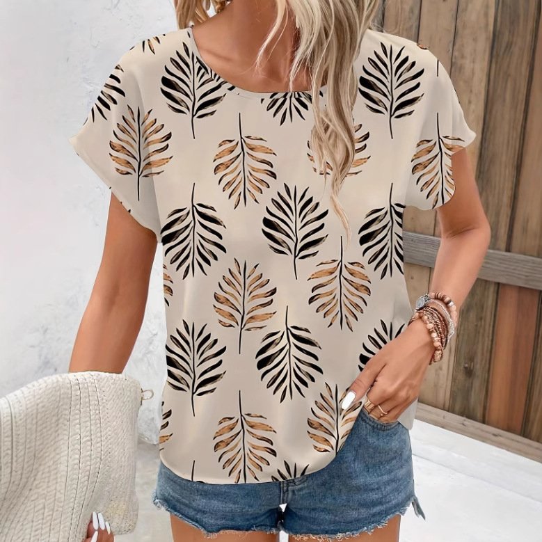 Loose-Fit Crew Neck Top with 3D Effect Print