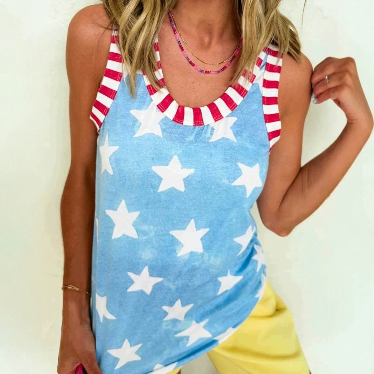 Star Print Sleeveless Pullover Tank Top
