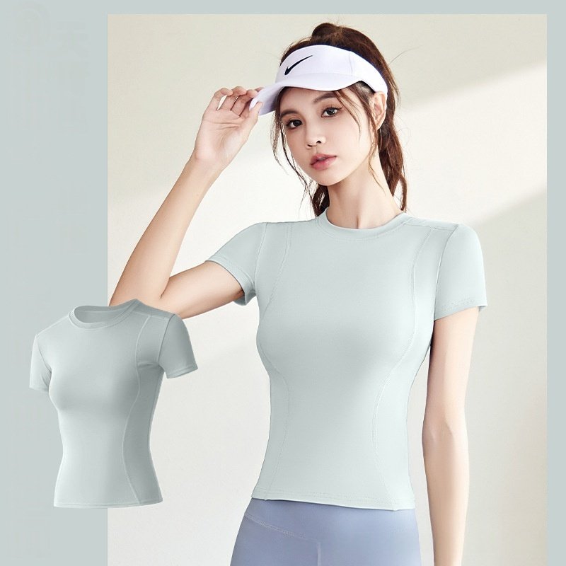 Tight-Fit Sports T-Shirt for Women - Breathable & Stretchy