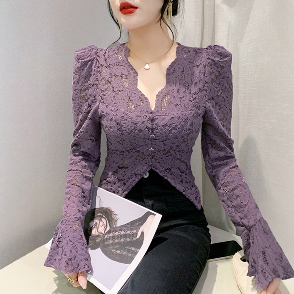 Flattering Long Sleeve Top for Women - Slim Fit & Elegant Design