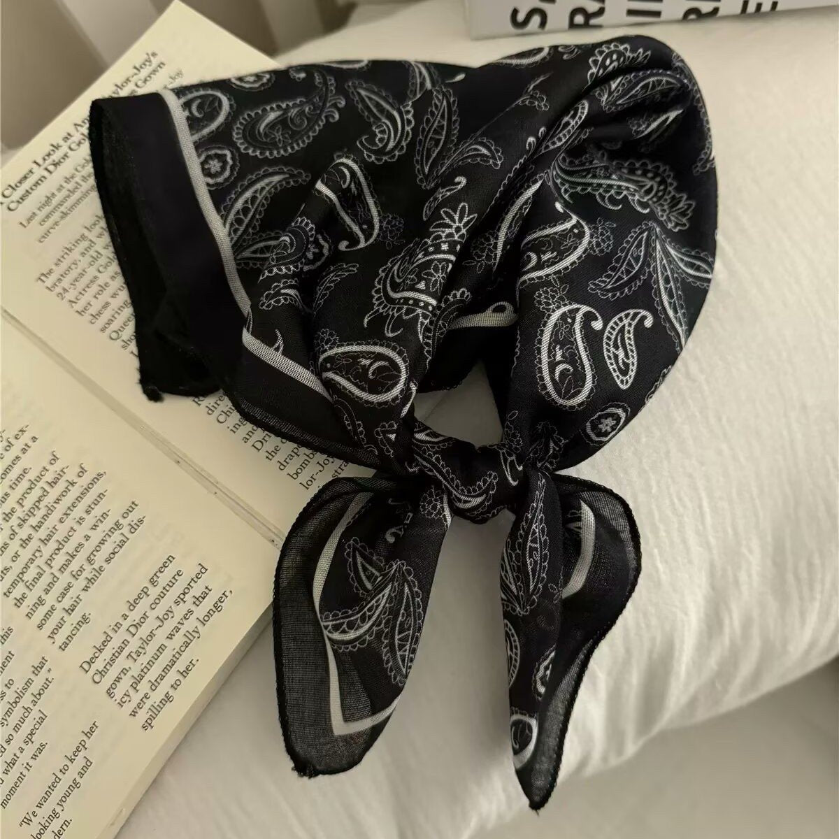Chic Floral Scarf for Women - Soft Cotton-Linen Blend