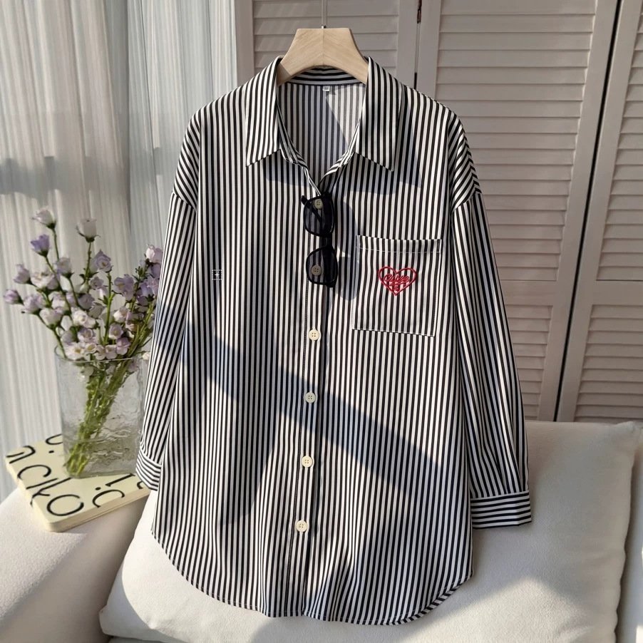 Elegant Long-Sleeve Shirt with Heart Embroidery