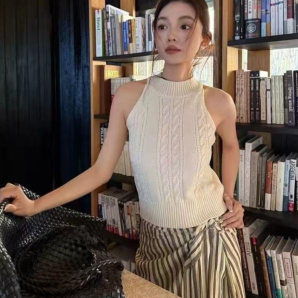 Chic Halter-Neck Cable-Knit Vest for Women