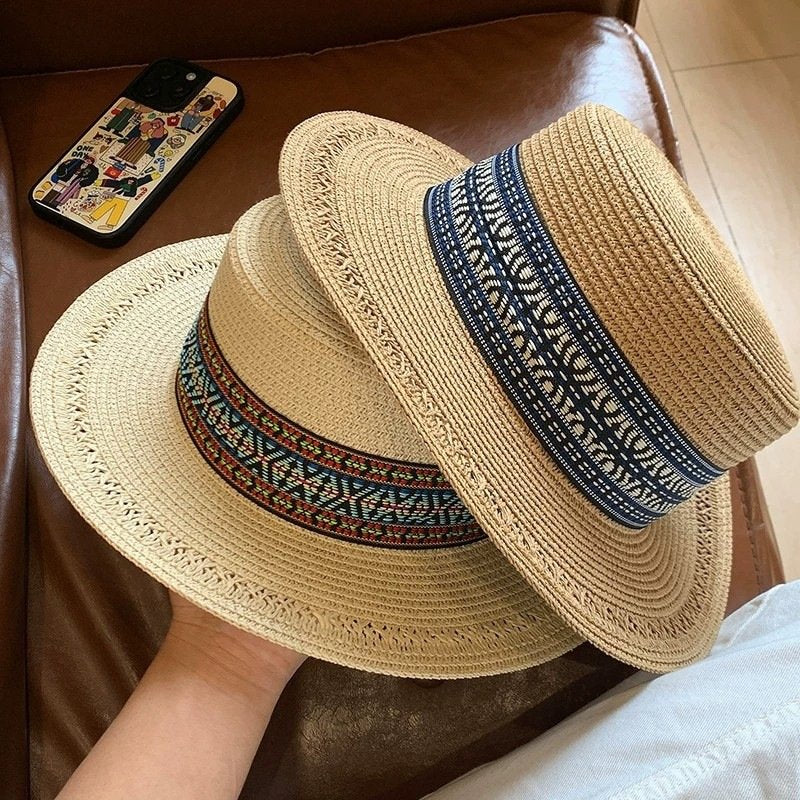 Protect Your Face from the Sun with Wide-brimmed Summer Hat