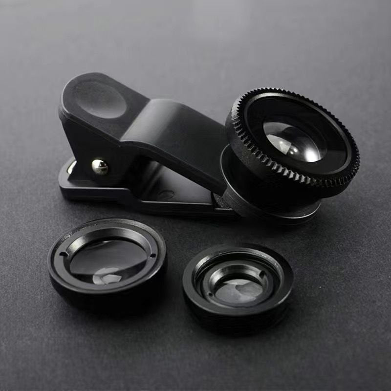Universal 3-in-1 Smartphone Camera Lens Kit