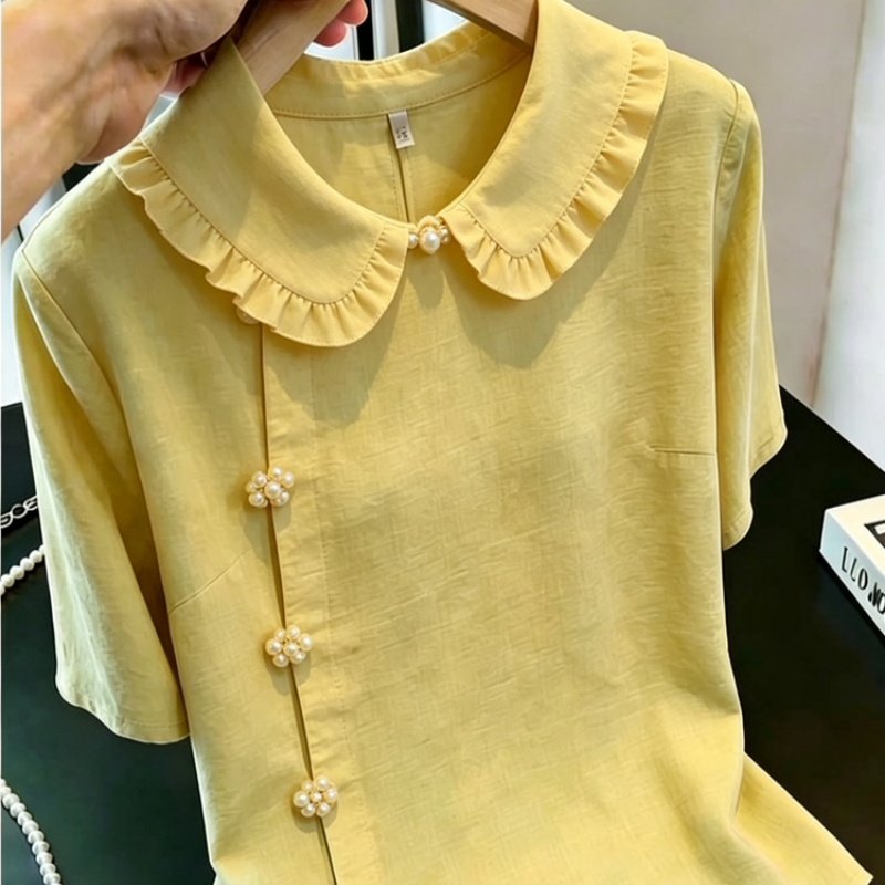 Flattering Chinese-Style Button Top for Women