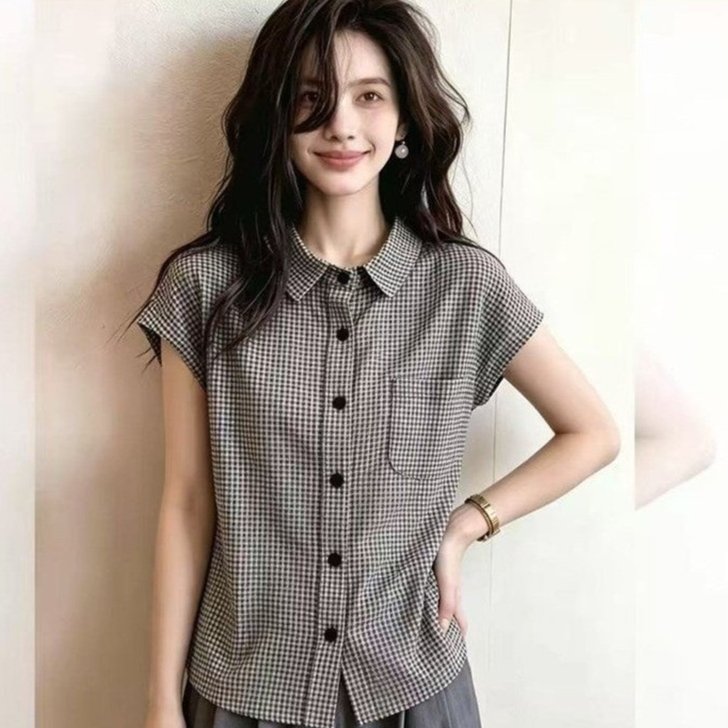 Korean-Style Lapel Shirt for Men - Loose-Fit Casual Blouse