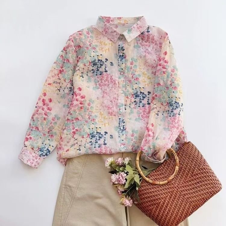 Pastel Floral Blouse: Relaxed Japanese Chic