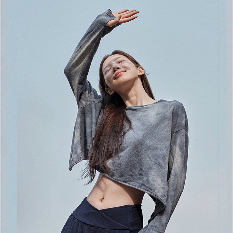Elegant Tie-Dye Yoga Cover-Up Long-Sleeve Tee