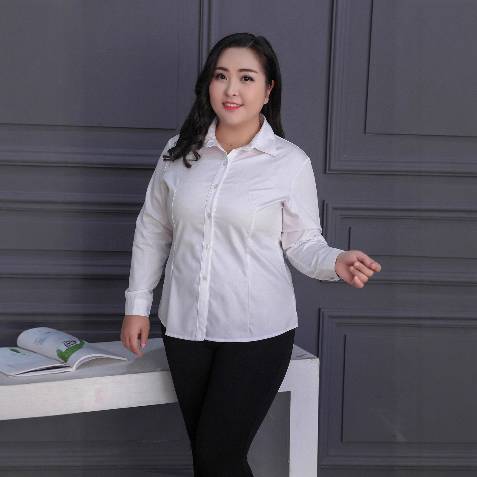 Plus-Size Commuter Shirt for Women: Long Sleeves & Turn-Down Collar