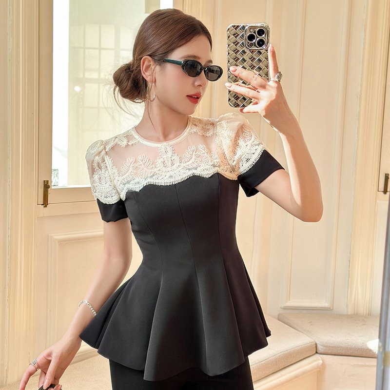 Slimming Patchwork Top with Ruffled Hem