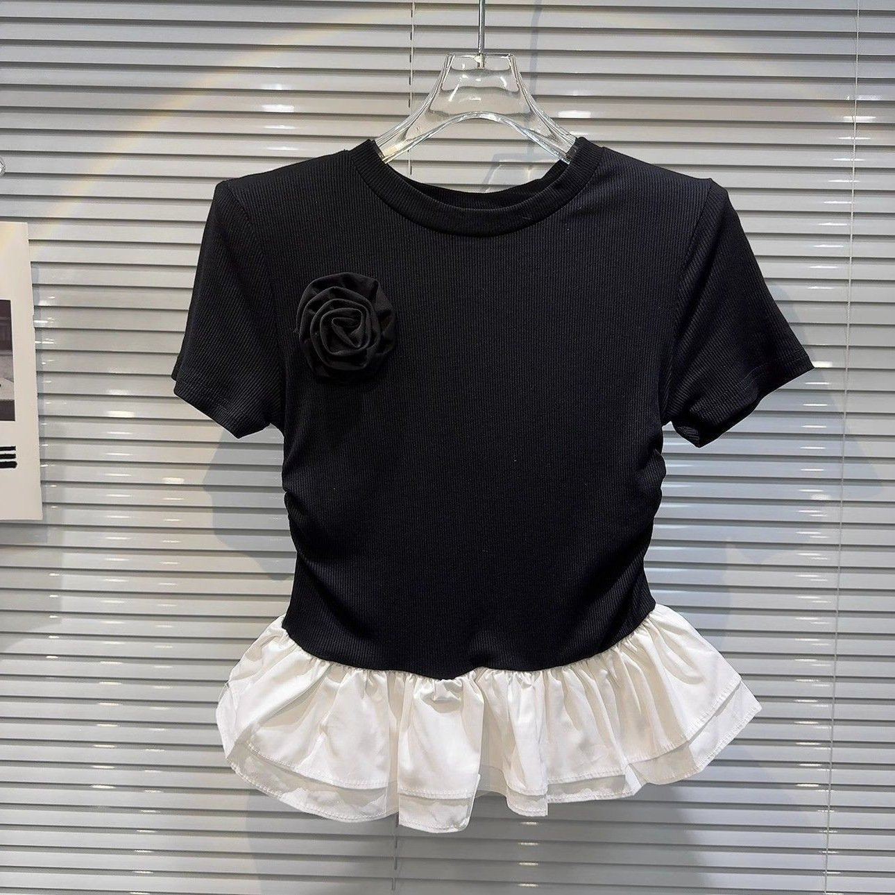 Casual White Hem T-Shirt with Ruffle Trim
