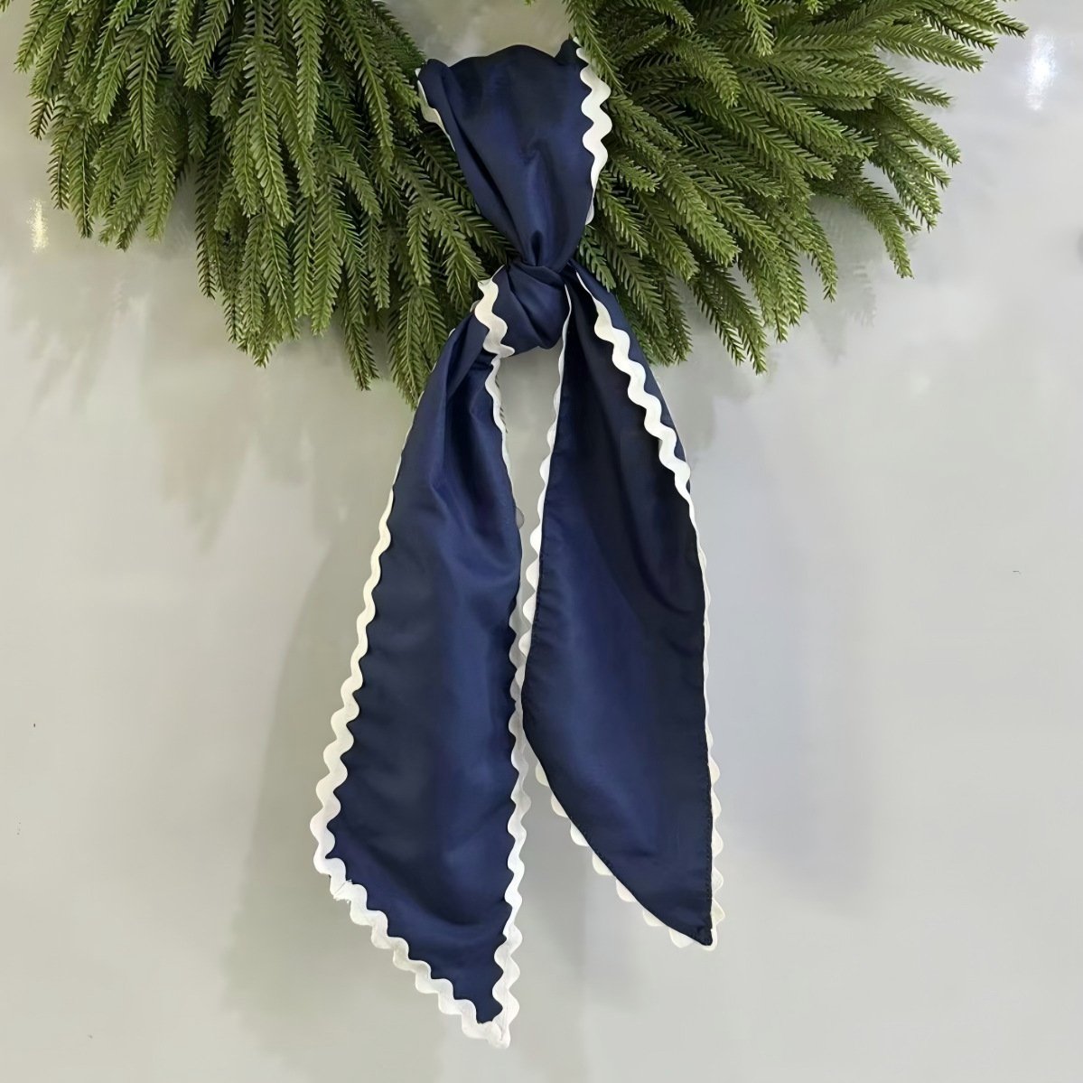 Celebrate in Style with Heart-Shaped Ribbon Garland