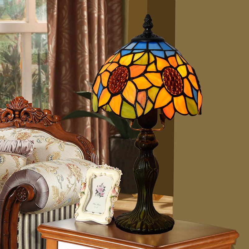 Rustic Country Table Lamp with Stained Glass Shade