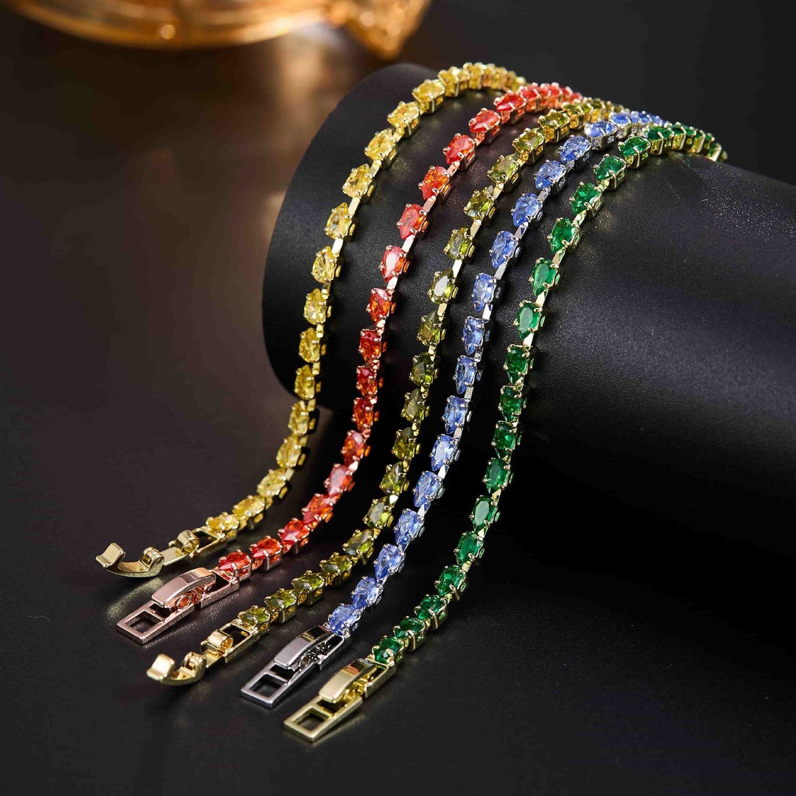 Versatile Geometric Commuter Bracelet for Women