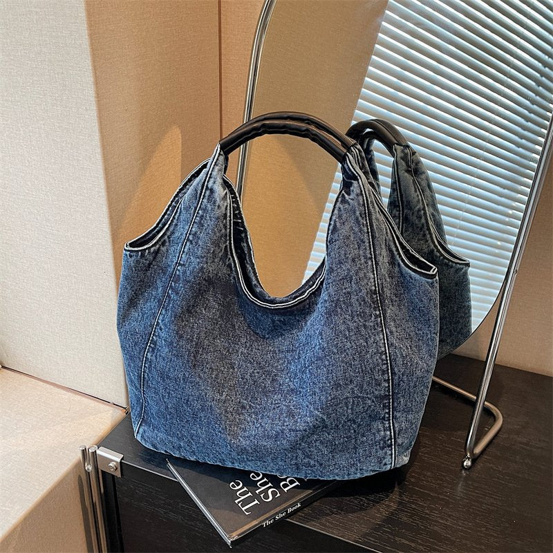 Retro-Style Large Capacity Shoulder Bag