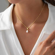 Stunning Gold Teardrop Pearl Choker