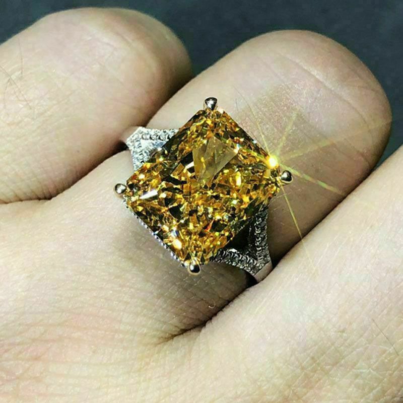 Luxury Four-Prong Square Diamond Zircon Ring for Women