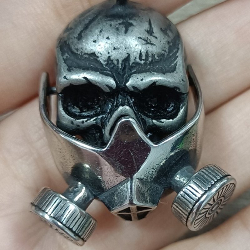 Retro Skull Gas Mask Necklace