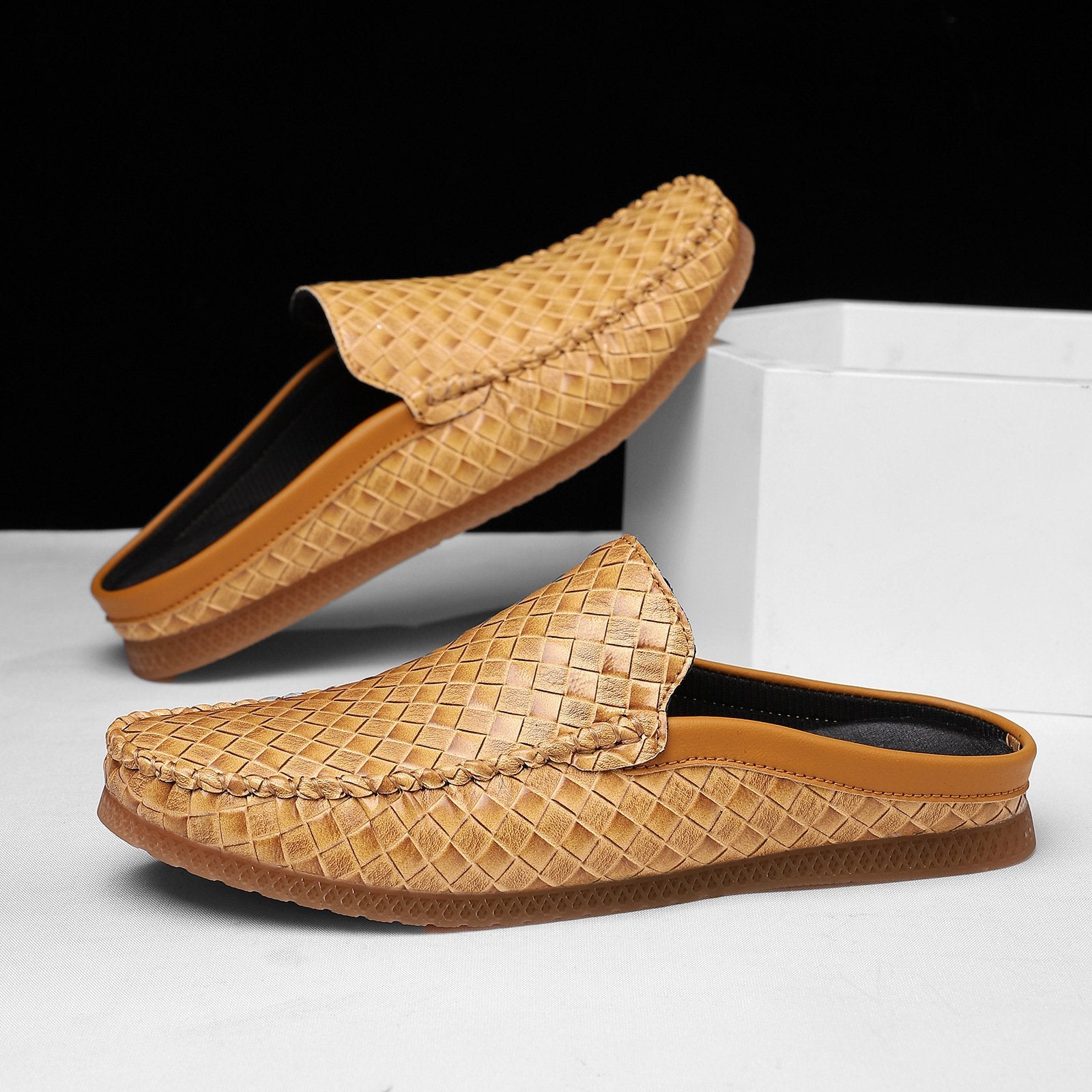 Comfortable Men's Outdoor Slip-On Sneakers