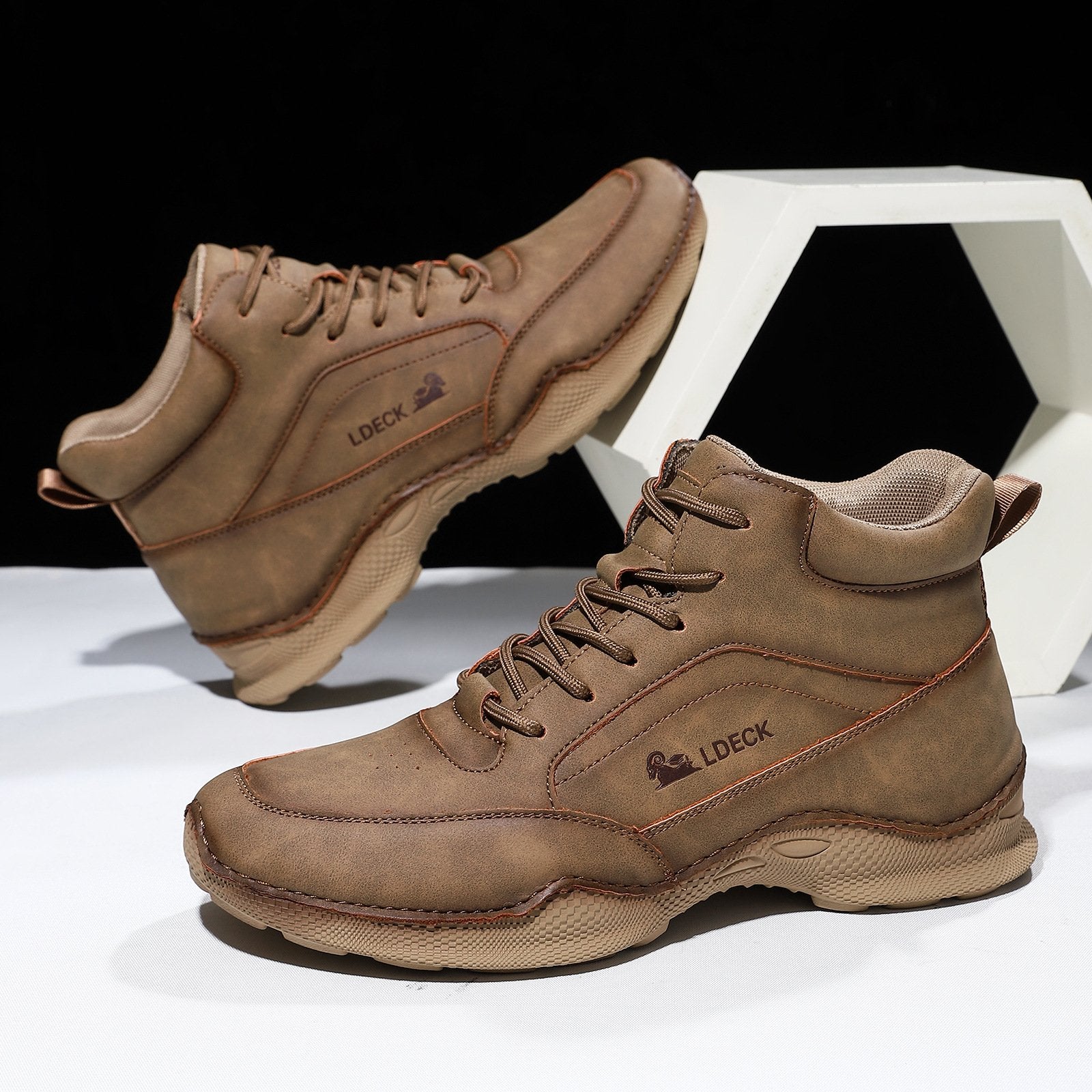 Men's Flat-Laced Casual Shoes