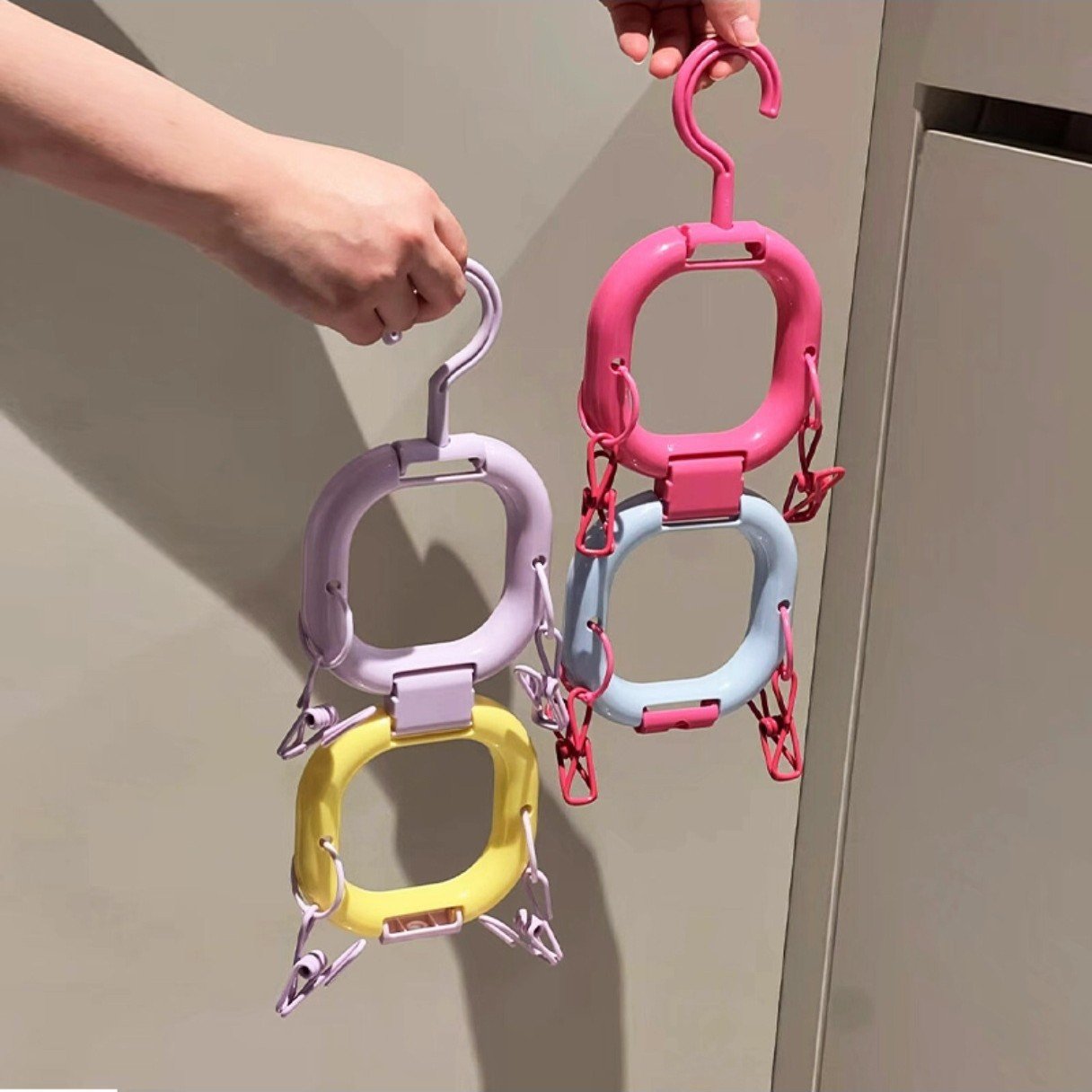 Behind Door Hat Organizer Clip