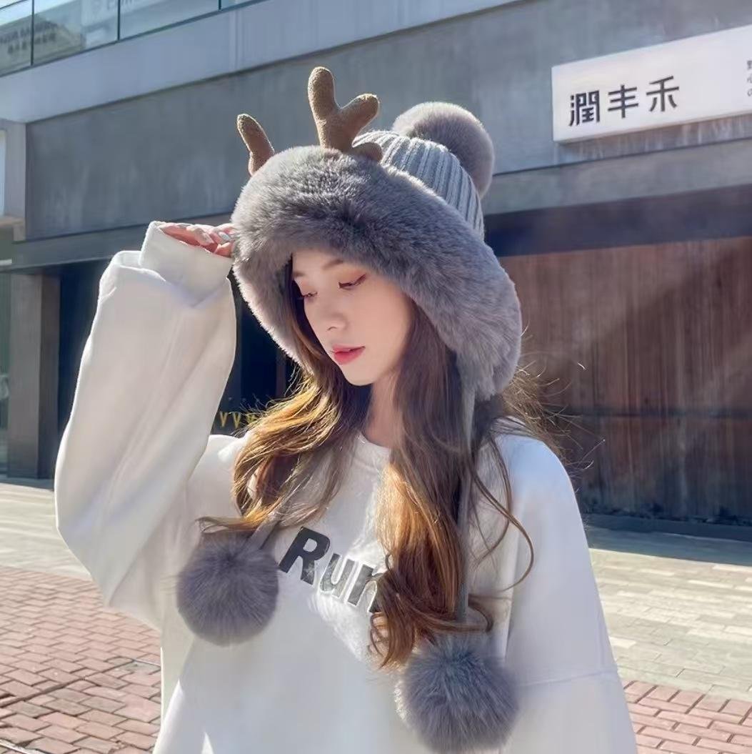 Cozy Pom-Pom Antler Christmas Hat for Women