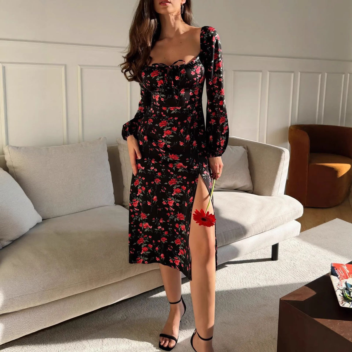 Printed Long-sleeved Backless Floral Dress